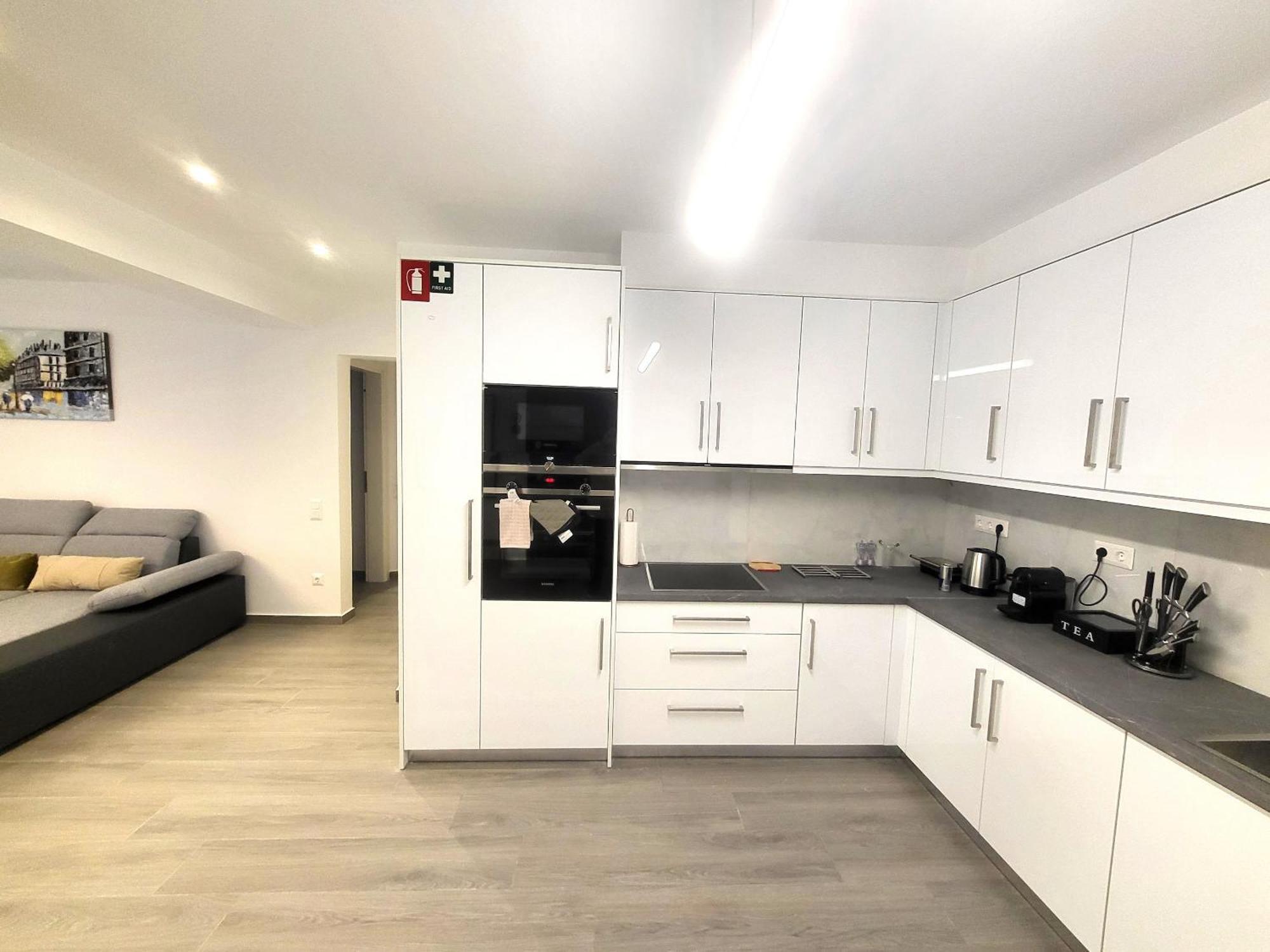 Apartment Fabilicious - 2 Apartments- Romantic Jacuzzi & Spacious Family Comfort Athens