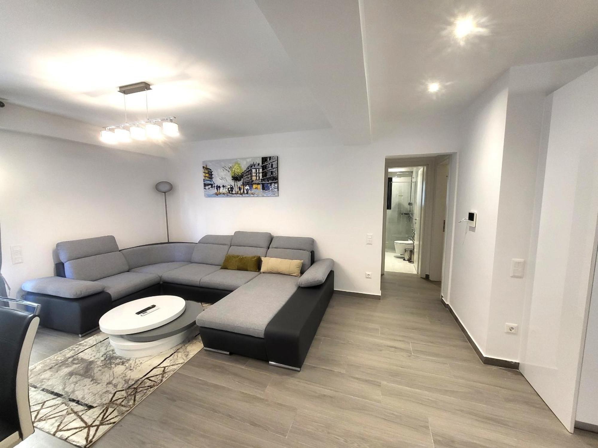 Fabilicious - 2 Apartments- Romantic Jacuzzi & Spacious Family Comfort Apartament Atena