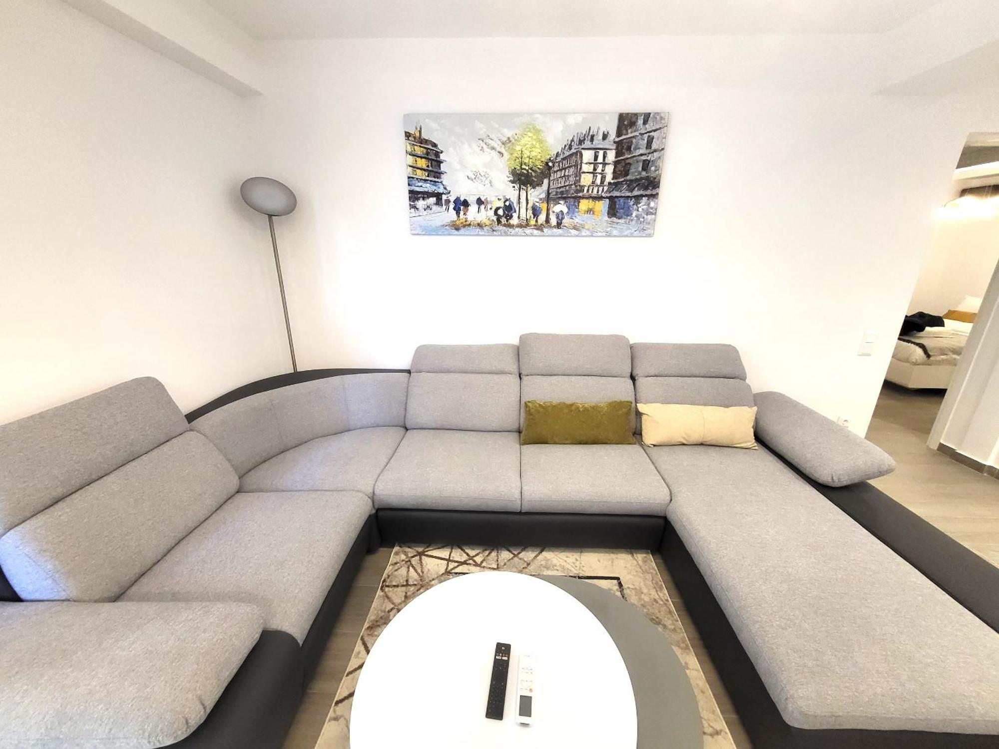 Apartament Fabilicious - 2 Apartments- Romantic Jacuzzi & Spacious Family Comfort