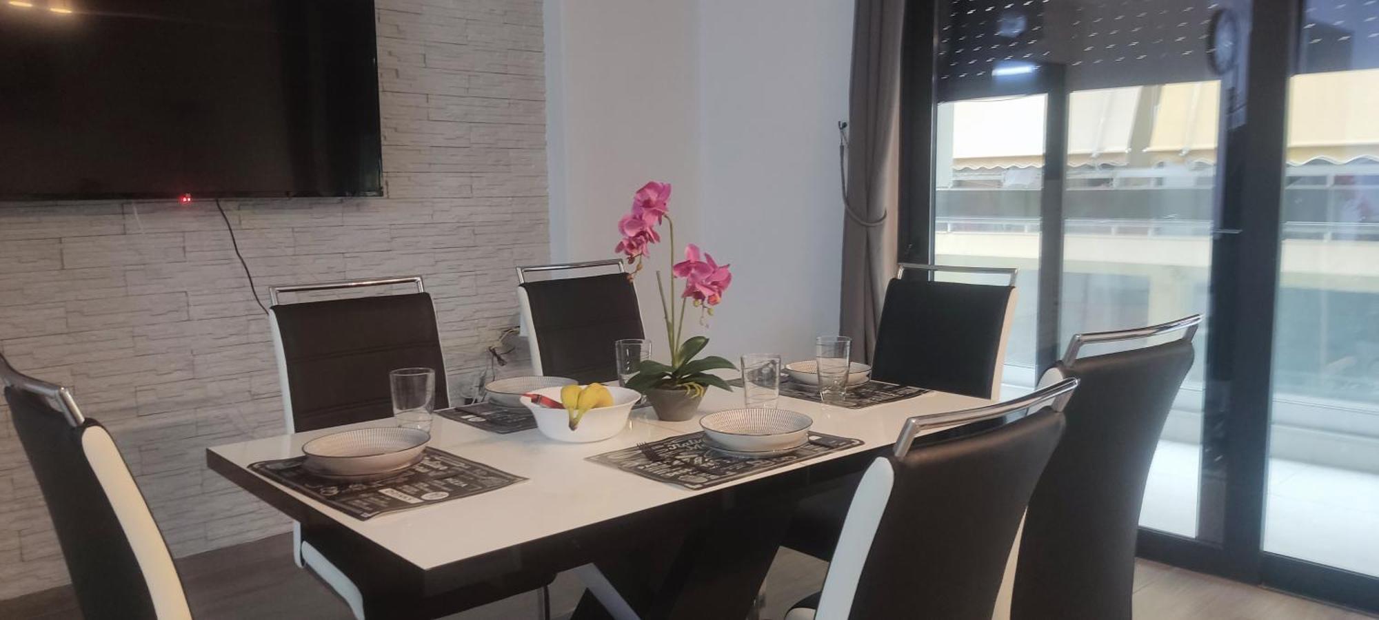 Apartament Fabilicious - 2 Apartments- Romantic Jacuzzi & Spacious Family Comfort Atena